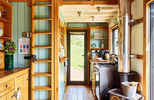 Trecastle Cabin | The Orient Express Shepherd's Hut with Hot Tub