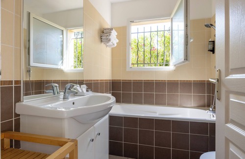 Allauch Hotel | The Originals City, Hôtel Côté Sud