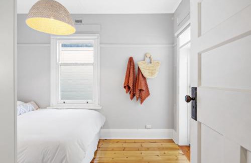 Glenelg South House | THE OSLO on Broadway Villa 2