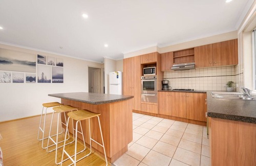 Skye House | The Peninsula Escape Spacious 5-Bedroom Home