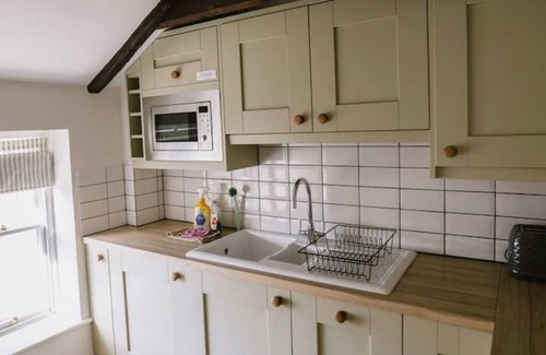 Wing Apartment | The Penthouse, 2 bed flat, sleeps 4, Brampton Town Centre, Hadrian’s Wall