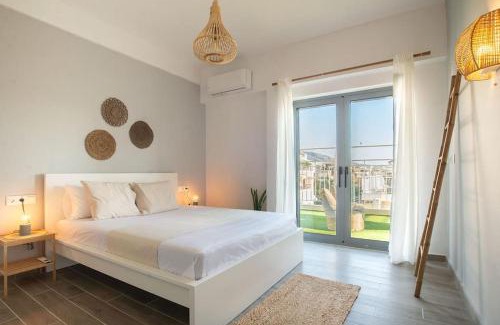 Kinosargous Apartment | The Penthouse Private Jacuzzi & Lycabettus View