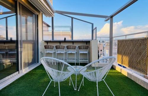 Kinosargous Apartment | The Penthouse Private Jacuzzi & Lycabettus View