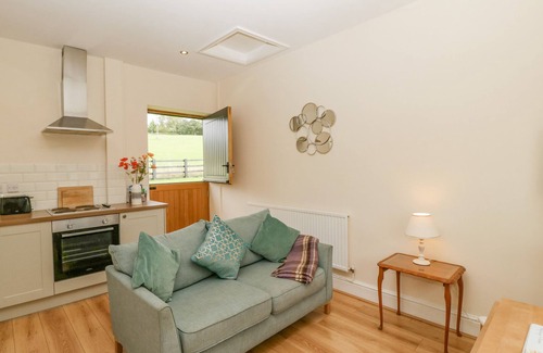 Usk Cottage | The Pheasant One