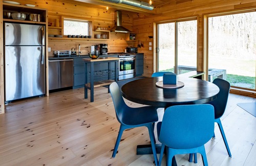 Chatham Cabin | The Pinetop Cabin | Modern ∙ Surrounded by Trees ∙ Sustainably-built