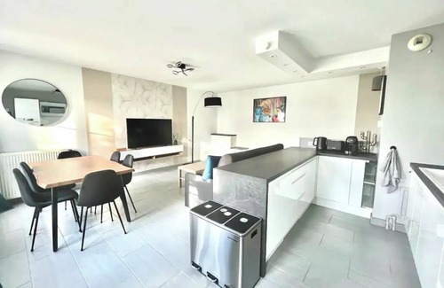 Serris Apartment | The Place To Be - Apartment for 6 People very close to Disneyland Paris