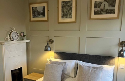 Itchen Abbas Bed & Breakfast | The Plough Itchen Abbas