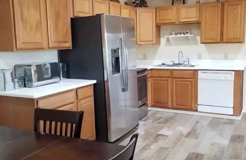 Pennington House | The Ponderosa- Group and Family gathering place