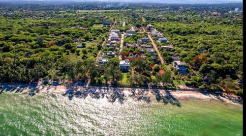 Diani Beach Apartment | The Pool House & The Colobus House, Bella Seaview, Diani Beach, Kenya