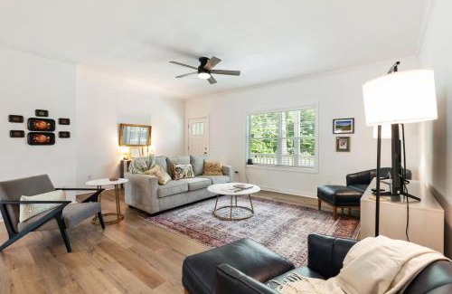 Carthage House | The Porch and Pines Cottage