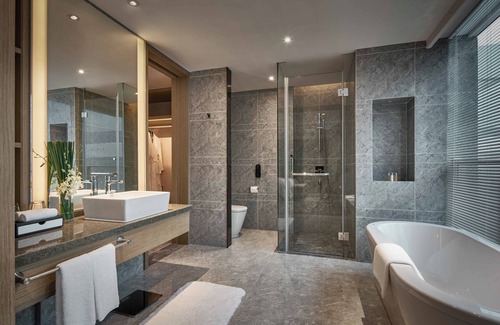 Qingpu Hotel | The Qube Hotel Shanghai Hongqiao