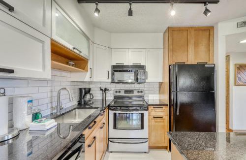 North Troy Apartment | The Queens Slopeside Hideaway