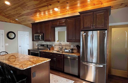 Carlisle House | The Quiet Nest Luxury Loft