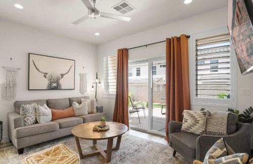 Washington Fields House | The Ranch House-Themed Condo