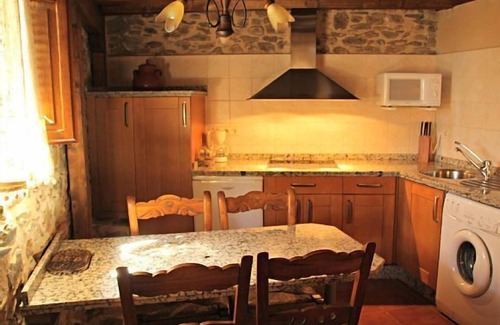 Santa Maria de Ordas Cottage | The Reception - Apartment loft for 2 people