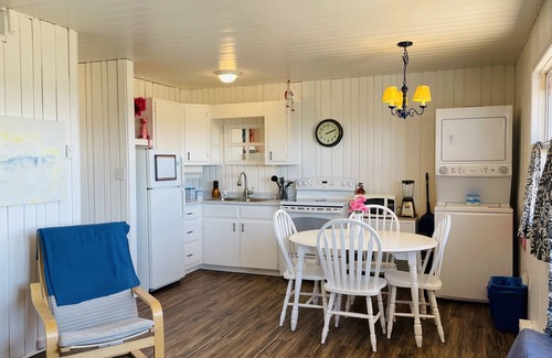 Darnley House | The rest is in Anne's land! - Hot tub, Kayaks Centrally located, stunning views.