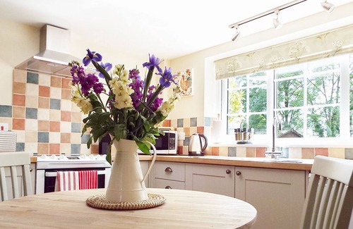 Wincanton Cottage | THE RETREAT, romantic, character holiday cottage in Wincanton