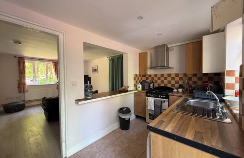 Parteen Ski Chalet | The River Lodge. Cottage on river-fronted estate 10 mins from Limerick City