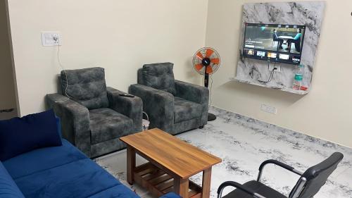 Chikkamagaluru Apartment | THE ROYAL RETREAT service apartment