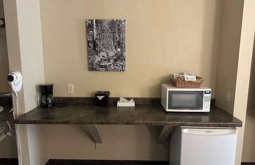 Houston County Hotel | The Sawmill Inn