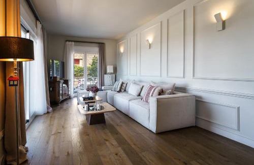 Palaio Faliro Apartment | The Seafront Niche