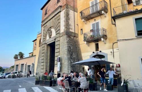 Monte San Savino Apartment | The Selice Loft