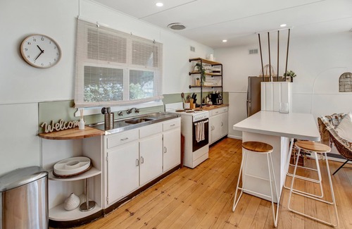 Eagle Point Cottage | The Shack: Take a short stroll to the lakefront and enjoy everything on offer