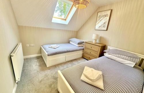 Laugharne House | The Showroom