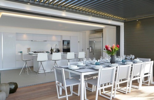 Terre Neuve Villa | The Source (1/6 Rooms)