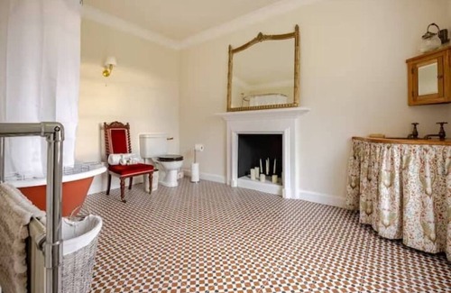 Kinross Bed & Breakfast | The Squirrel Room Energetic & Inspiring