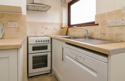 Fiddington Cottage | THE STABLES, pet friendly, with hot tub in Crowcombe