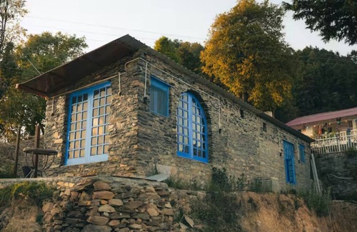 Kaul Cottage | The Stone House 2, Mukteshwar by Ebony Stays | Serene 2BHK Villa in the Hills