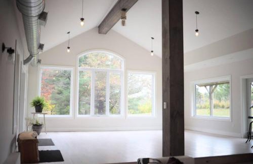 Middlesex Centre House | The Studio Loft at Fernwood Hills