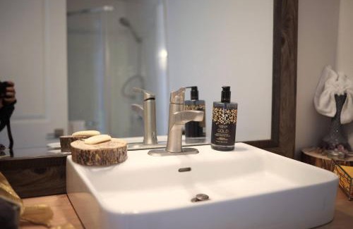 Middlesex Centre House | The Studio Loft at Fernwood Hills