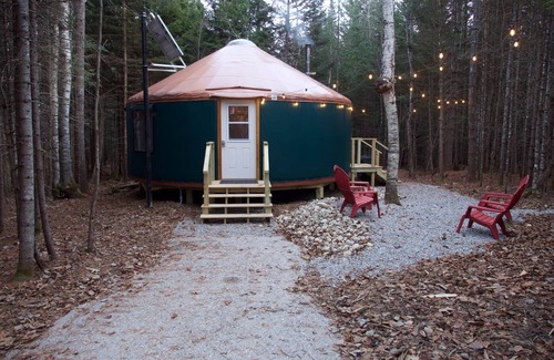 Bethel House | The Sunday River at Chandler Brook Village