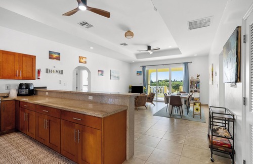 Cockburn Town House | The Sunflower Villa – 3BR Beachfront in Grand Turk