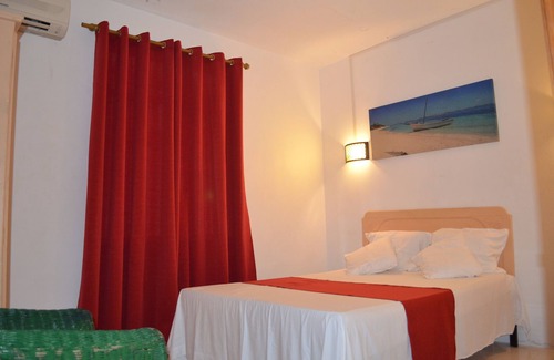 Centre de Flacq House | The Sunrise Lodge is only 8 Minutes Walking Distance To Belle-Mare Plage.