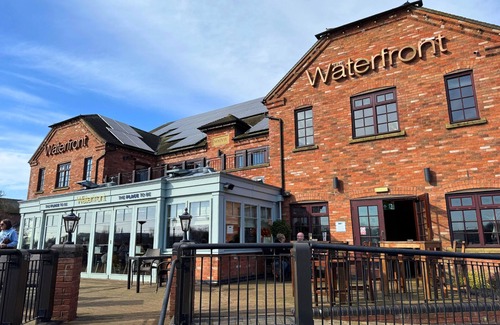 Barton under Needwood House | The Swan Flotel | Barton Marina