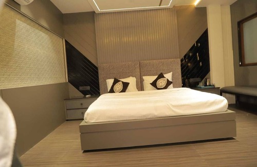 Agra Bed & Breakfast | The Taj Mughal Courtyard Homestay