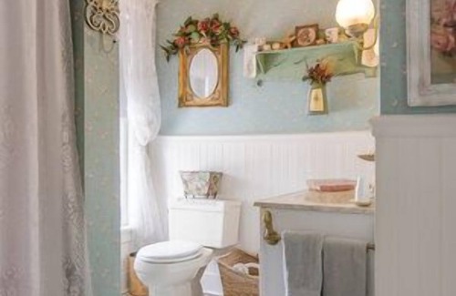 Plymouth Bed & Breakfast | The Tea Rose Inn at Plymouth