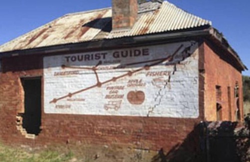 Malmsbury House | The Timber and Stone Retreat