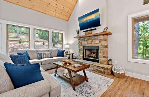 Frank House | The Toasted Marshmallow 2 Kings Fire Pit Hiking