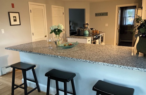 Ocean Bluff-Brant Rock House | The Tower Beach House: Expansive ocean views from tower observatory room and widows walk. 2 blocks to beaches in Brant Rock beach community