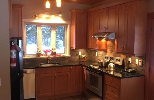 Gold Bridge Cabin | The Trailhead : Lakefront Cabin @ Tyaughton Lake