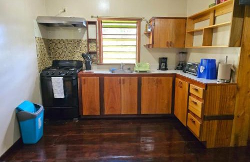 Hopkins Apartment | The Tranquil Ranch House at Freshwater Creek Cabanas