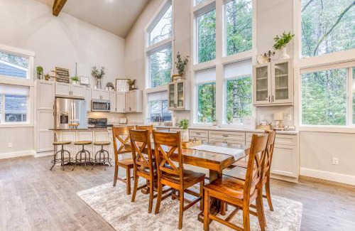 Welches House | The Tree Cabin, Pleasant Pines, & Cozy Casita