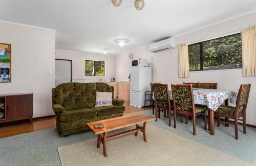 Waihau Bay House | The Treehouse- Whanarua Bay