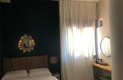 Atlit Apartment | The Turquoise Suite on the Sea Trail, Atlit