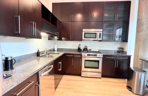 McLean Apartment | The Tysons Corner Suite I 4 beds