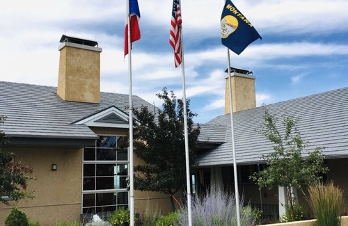 Belgrade House | The ultimate 3-bedroom home set up for entertaining in Belgrade with AC, WiFi.